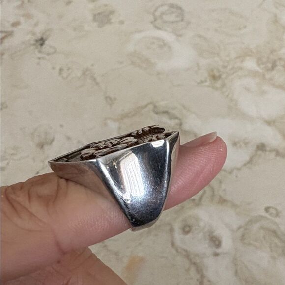 Vintage Christian Dior Floral Statement Ring | Signed | Size 5 - Picture 5 of 12